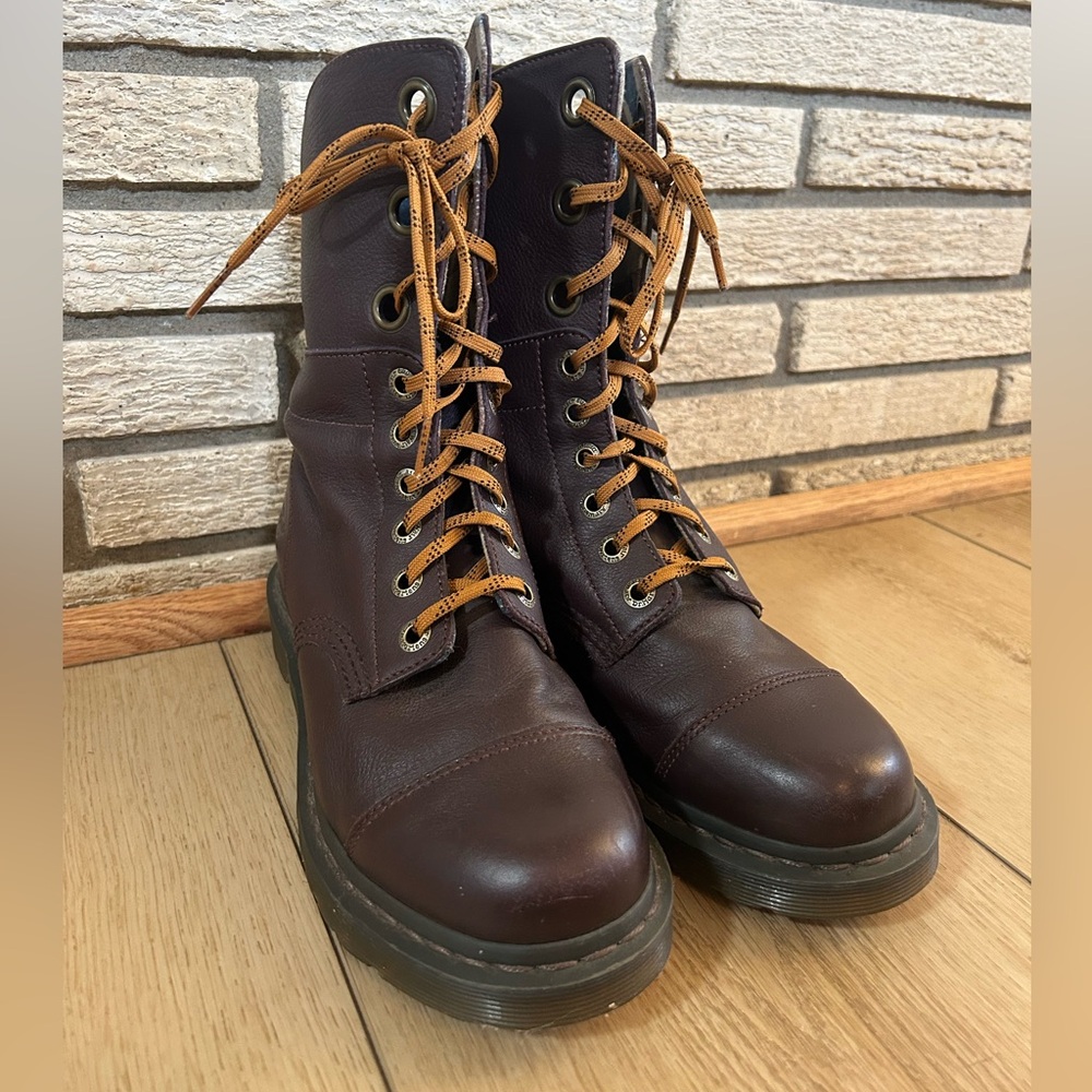 Dr. Martens oxblood Leather Boots
